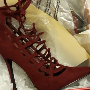 Shoedazzle 4-1/2inch Bordeaux Heeled Sandals